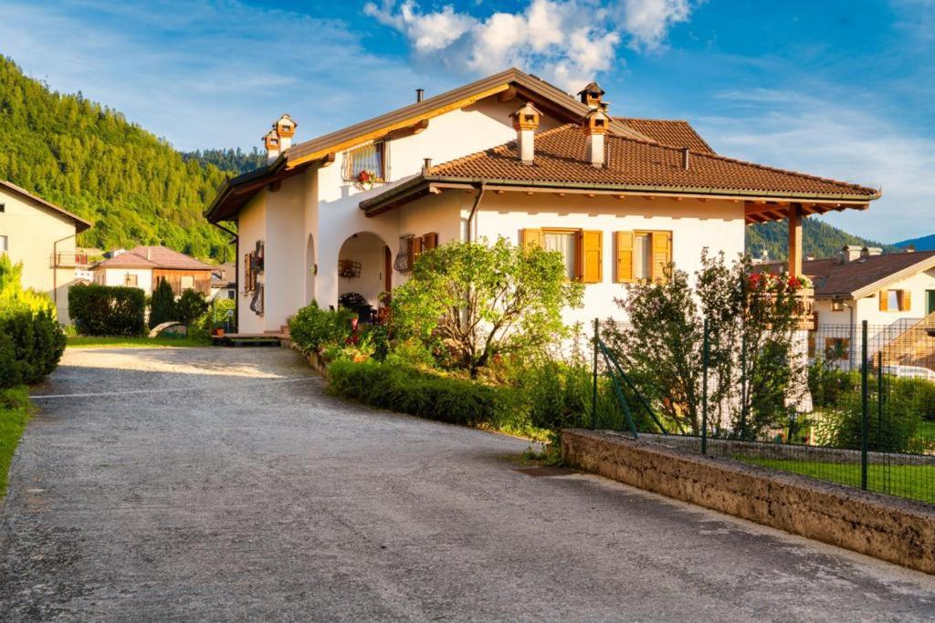 Villa Floris كاستيلو تيسينو المظهر الخارجي الصورة